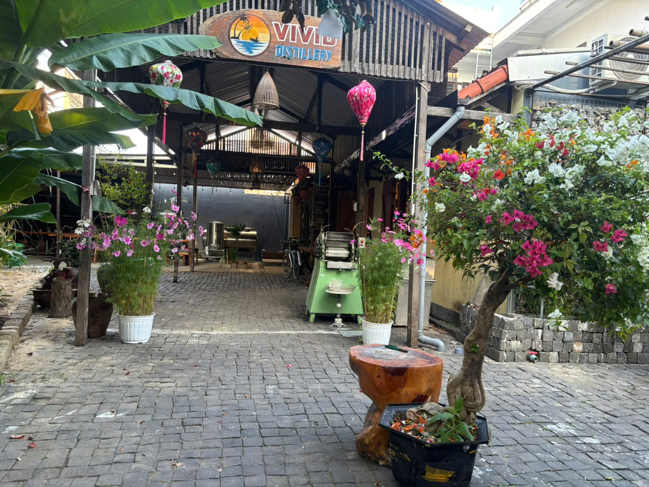 z7569800240238_d5963ab9427f7dd120b16ef2304844dc